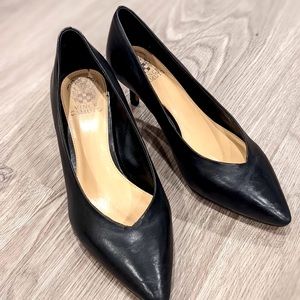 Vince Camuto black pumps size 9 1/2 M (41)